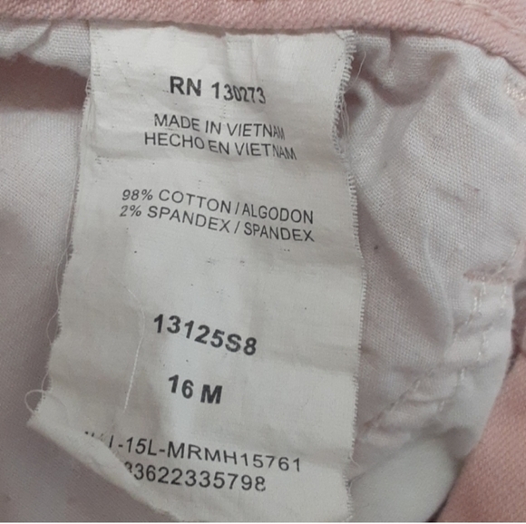 Lee Mid- Rise Pink Capris - Picture 8 of 9